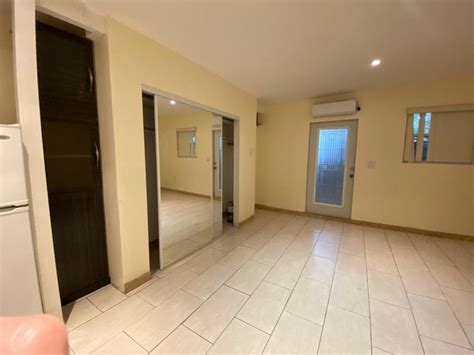 Browse cozy 1-bedroom houses perfect for singles or couples, or filter for 3-4 bedrooms to accommodate a large family. . Efficiency for rent hialeah